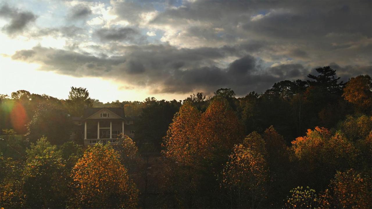Skylaranna Resort & Spa Hendersonville Exterior photo